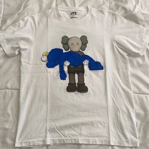 KAWS x Uniqlo T-shirt
